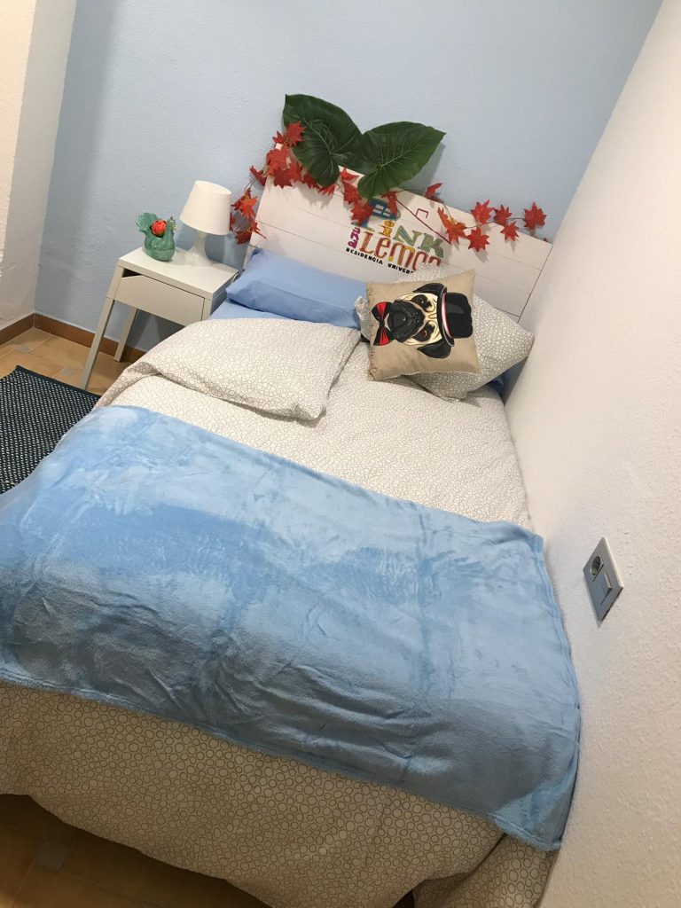 Residencia universitaria Pink and Lemon en Granada