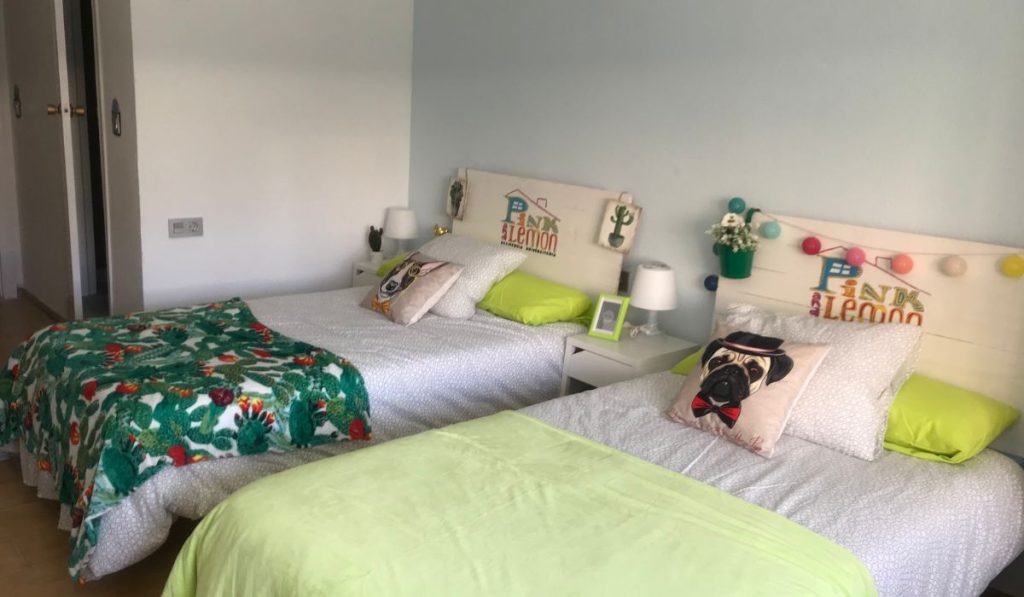 residencia-de-estudiantes-pink-and-lemon-11